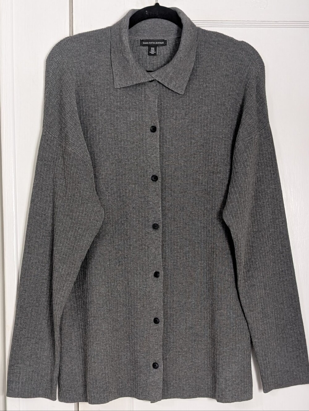 Saks Fifth Avenue Women's XL Gray Ribbed Knit Button Front Collared Cardigan Top